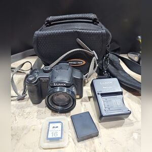 Panasonic LUMIX DMC-FZ7 Camera 6.0 MP 12x Zoom W/16GB Memory Charger  Case Works